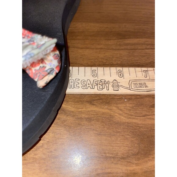 Universal Thread Women's Sport Sandals Size 8 Floral Coral Yellow Green Strappy - Picture 12 of 13